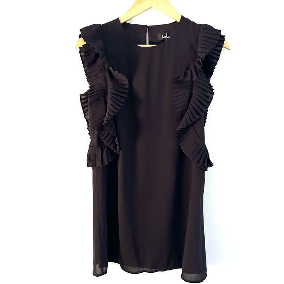 Lulus We Got The Pleat Black Statement Sleeve Shift Dress. Size XS. - Picture 3 of 13